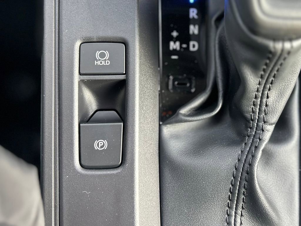 New 2026 Toyota Corolla Cross LE w/ Moonroof Package image 16