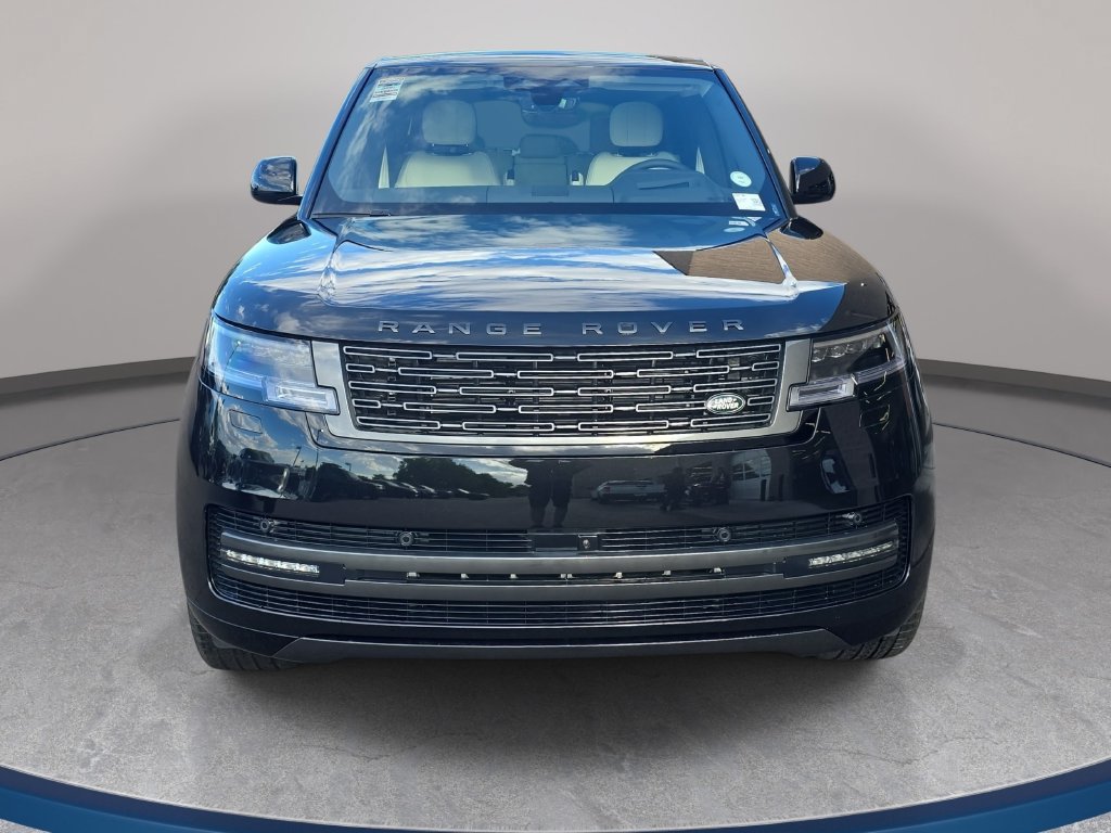 New 2027 Land Rover Range Rover Long Wheelbase SE AWD/4WD image 2
