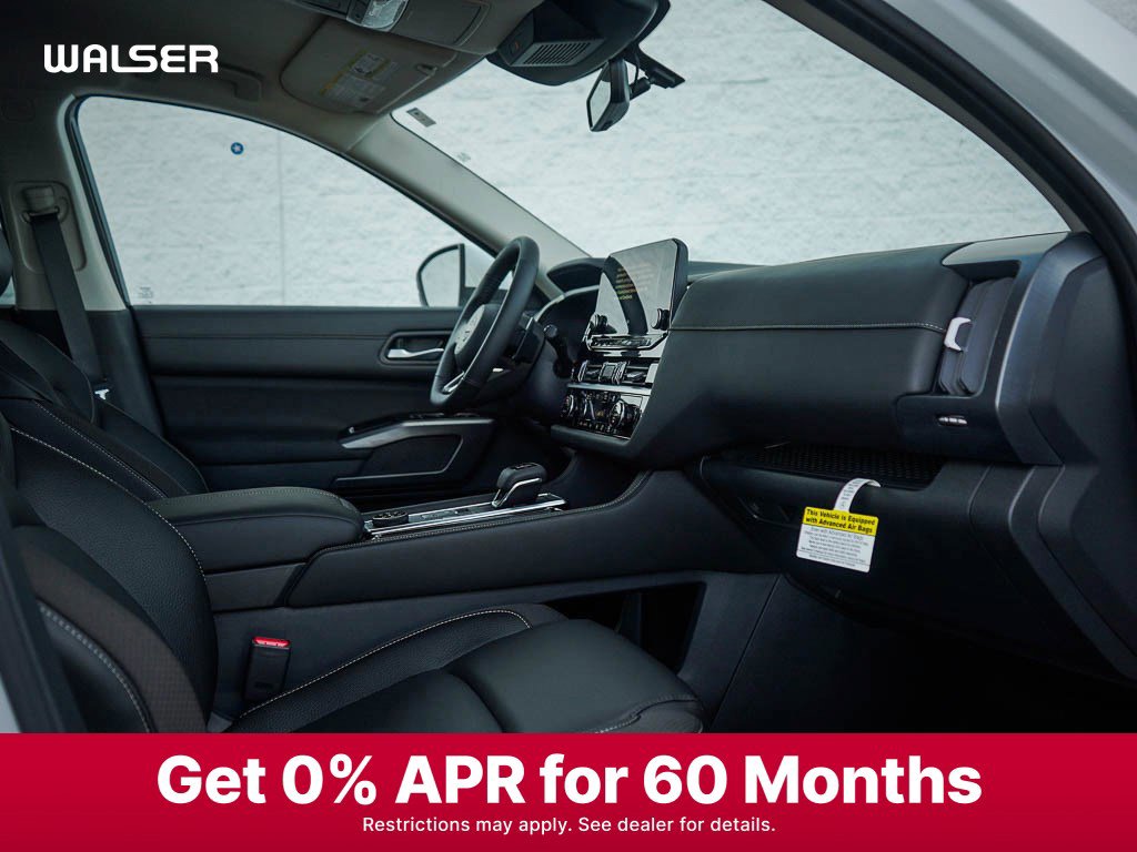 New 2025 Nissan Pathfinder SL image 11