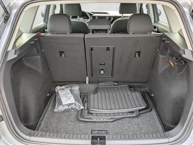 Used 2022 Volkswagen Taos S image 6