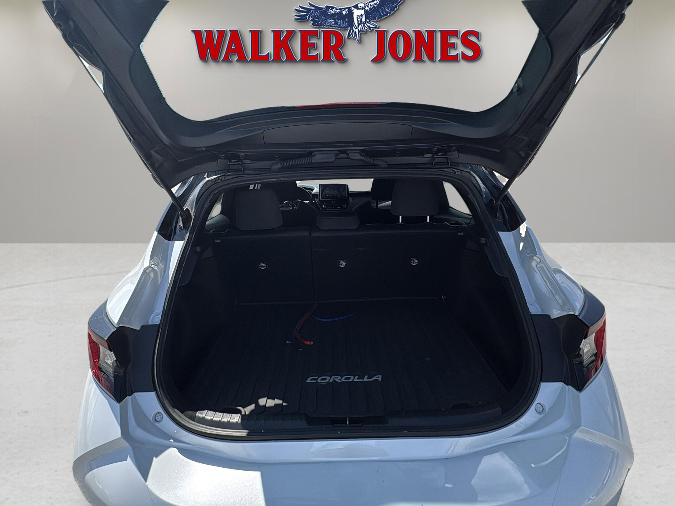 Used 2023 Toyota Corolla SE image 9