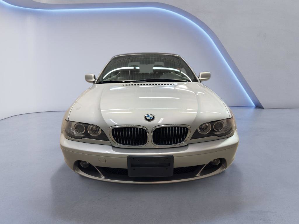 Used 2004 BMW 330Ci Convertible image 2