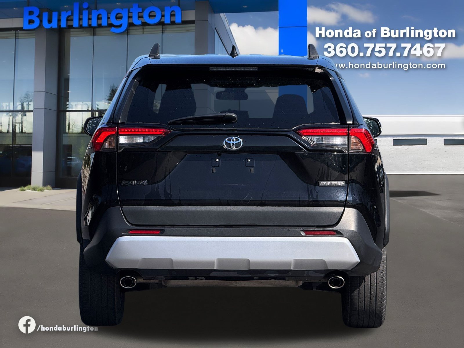 Used 2024 Toyota RAV4 Adventure AWD/4WD image 5