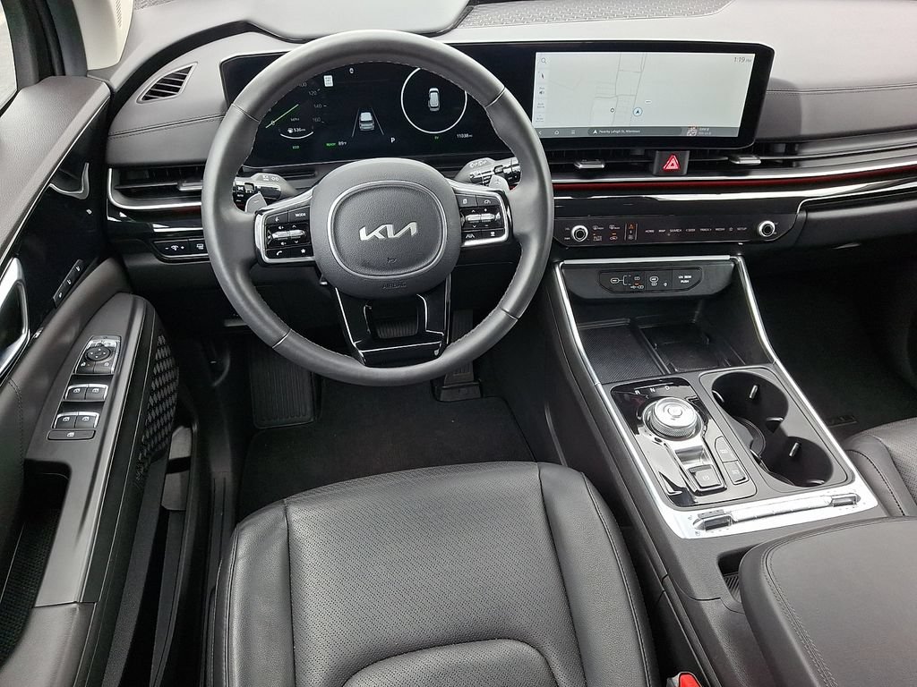 Certified 2025 Kia Carnival SX Prestige FWD image 13