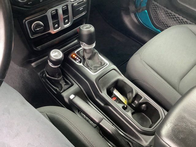 Used 2020 Jeep Wrangler Sport S image 17