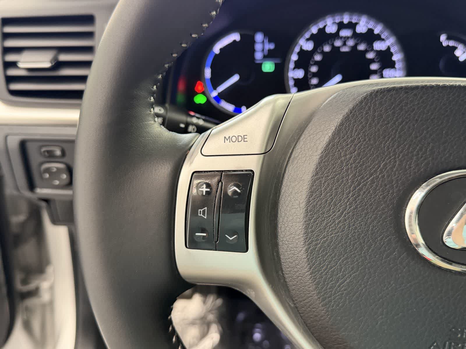 Used 2012 Lexus CT 200h Premium FWD image 15