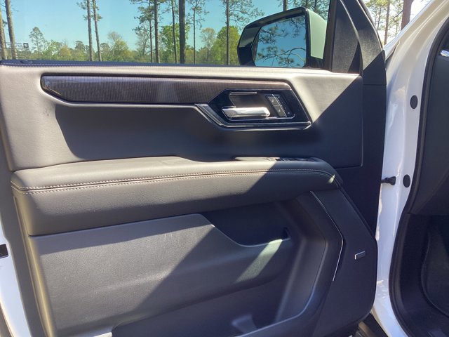 New 2026 GMC Yukon Elevation image 12