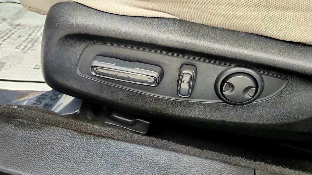 Used 2024 Honda Accord EX image 12