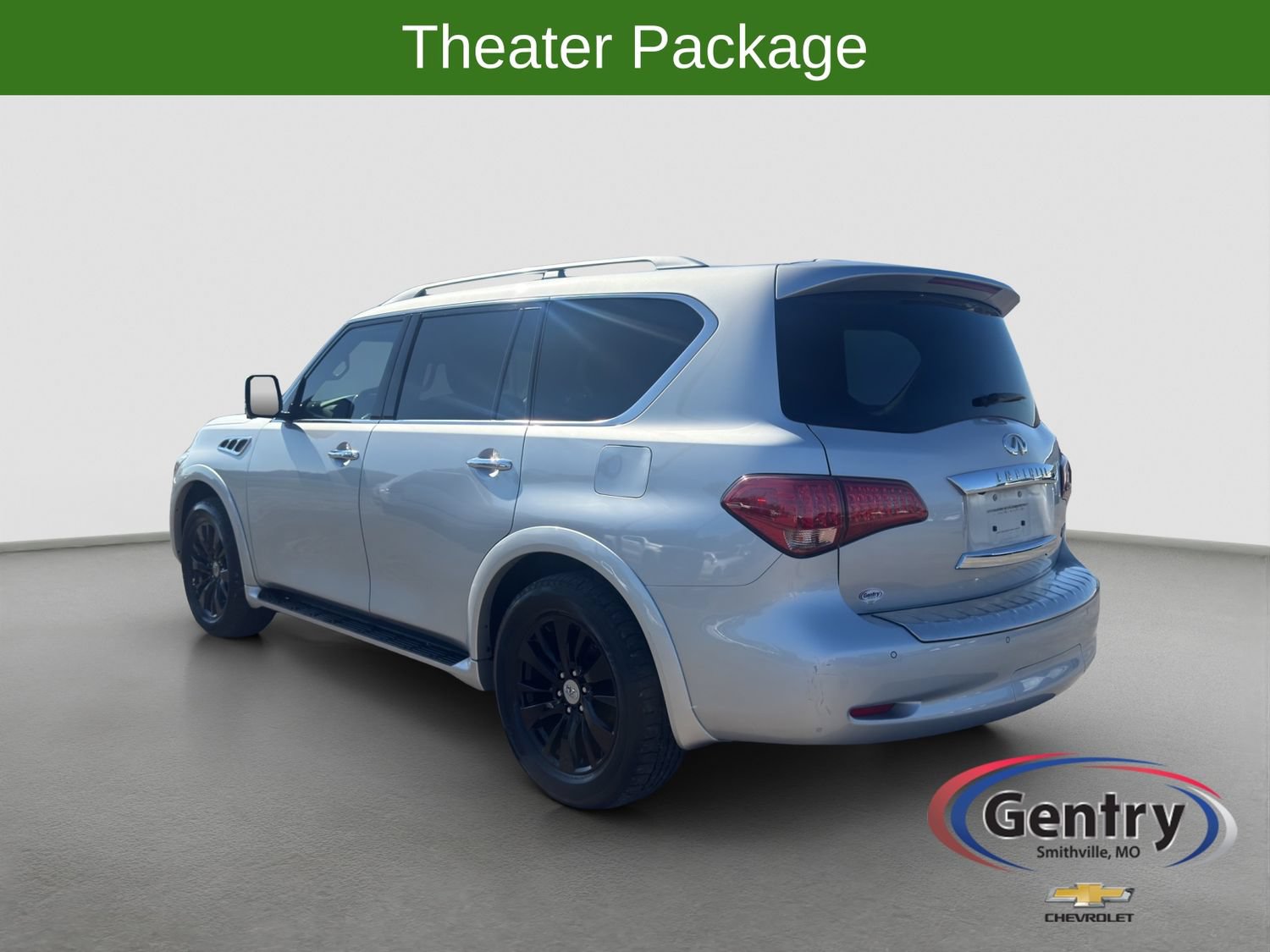 Used 2016 INFINITI QX80 4WD w/ Driver's Assistance Package image 4