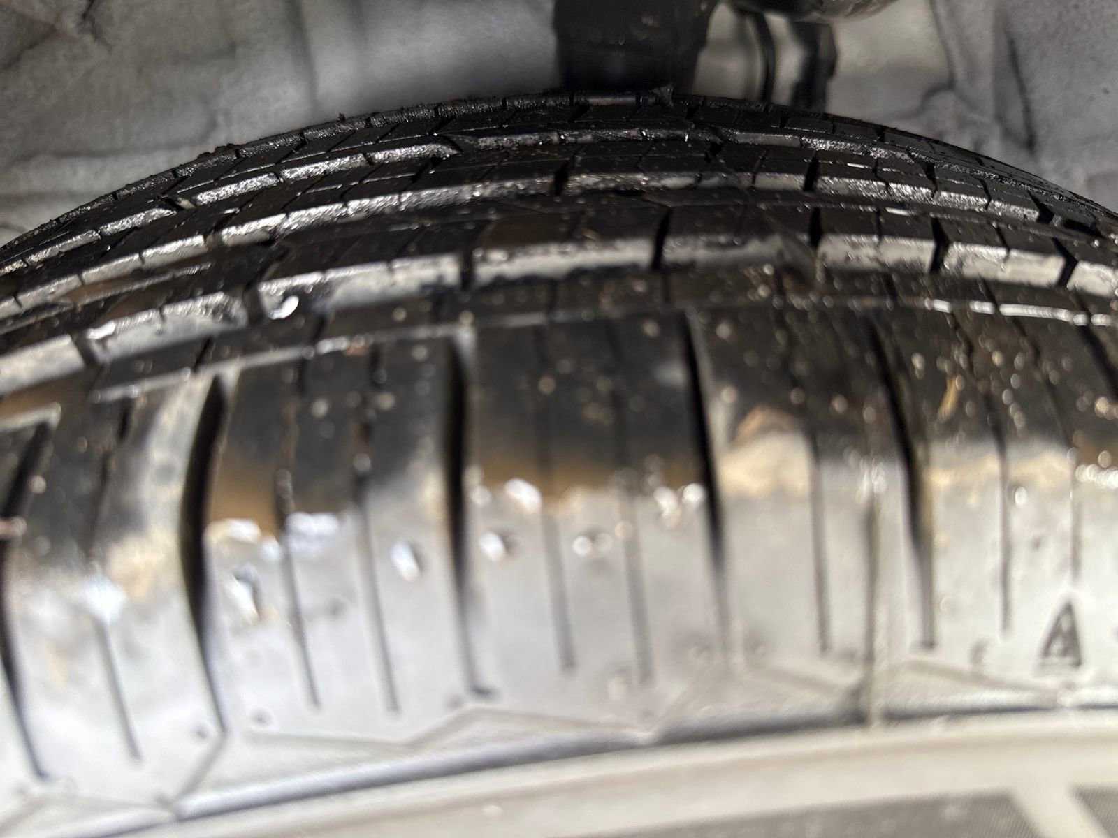 Used 2020 Toyota Corolla SE w/ Carpet Mat Package (TMS) image 28