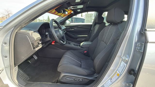 Used 2025 Honda Accord Sport image 32