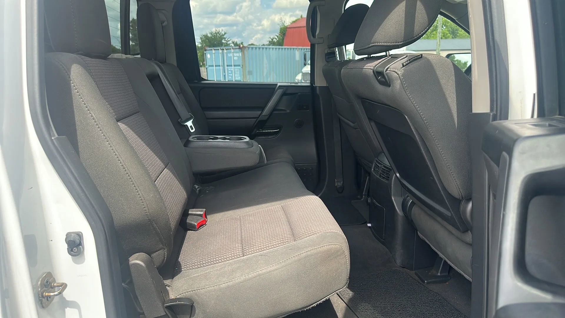 Used 2012 Nissan Titan SV w/ SV Value Truck Pkg image 15