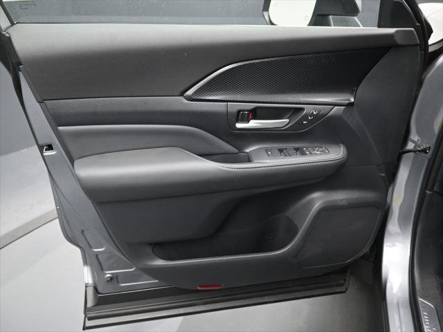 Certified 2026 Toyota Grand Highlander AWD Hybrid image 13