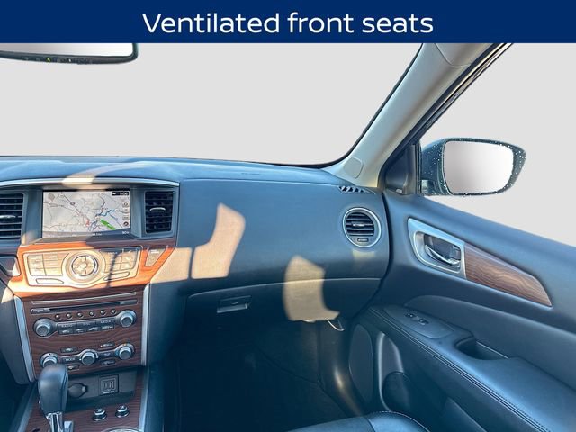 Used 2020 Nissan Pathfinder Platinum image 26