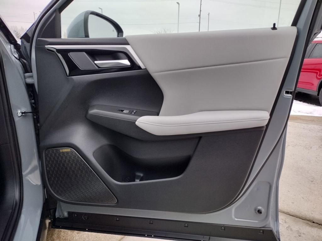 New 2026 Mitsubishi Outlander SE image 32