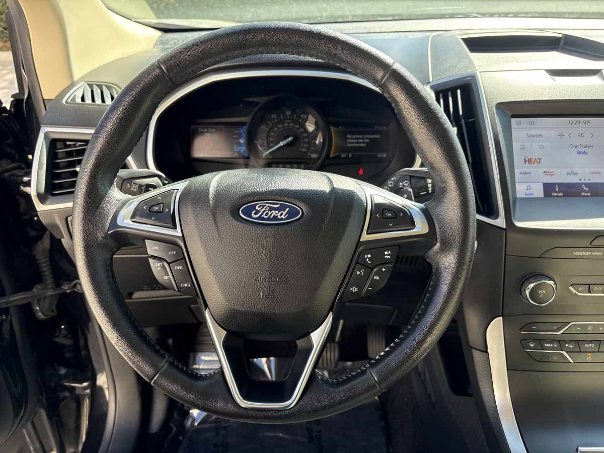 Used 2020 Ford Edge SEL w/ Convenience Package image 24