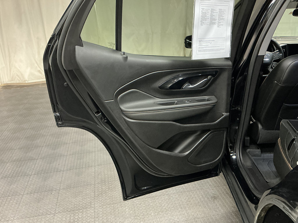 Used 2024 GMC Terrain AT4 w/ LPO, Floor Liner Package AWD/4WD image 27