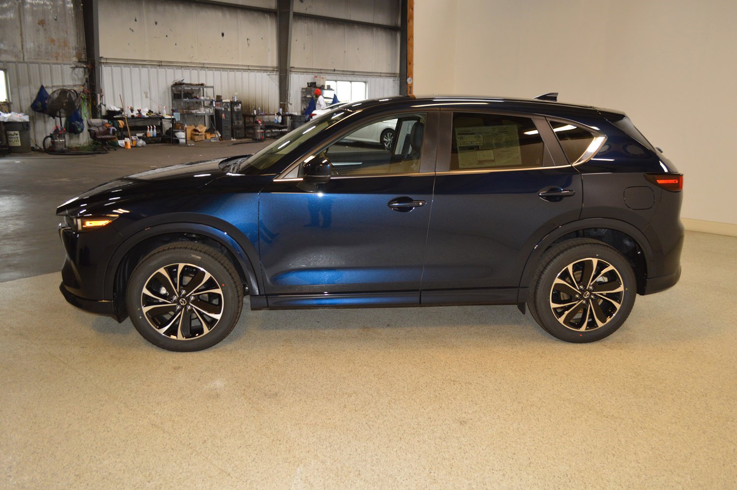 New 2025 MAZDA CX-5 AWD 2.5 S w/ Preferred Package image 6