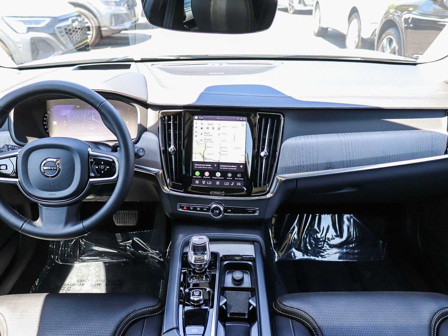 Used 2024 Volvo V90 B6 Cross Country Ultimate w/ Protection Package Premier AWD/4WD image 13