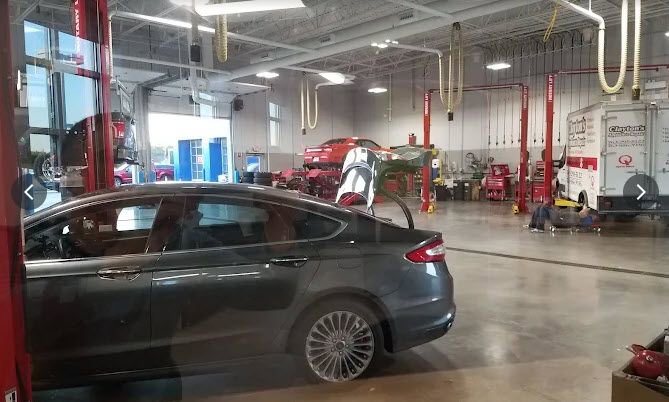 Used 2015 Tesla Model S 70D image 9