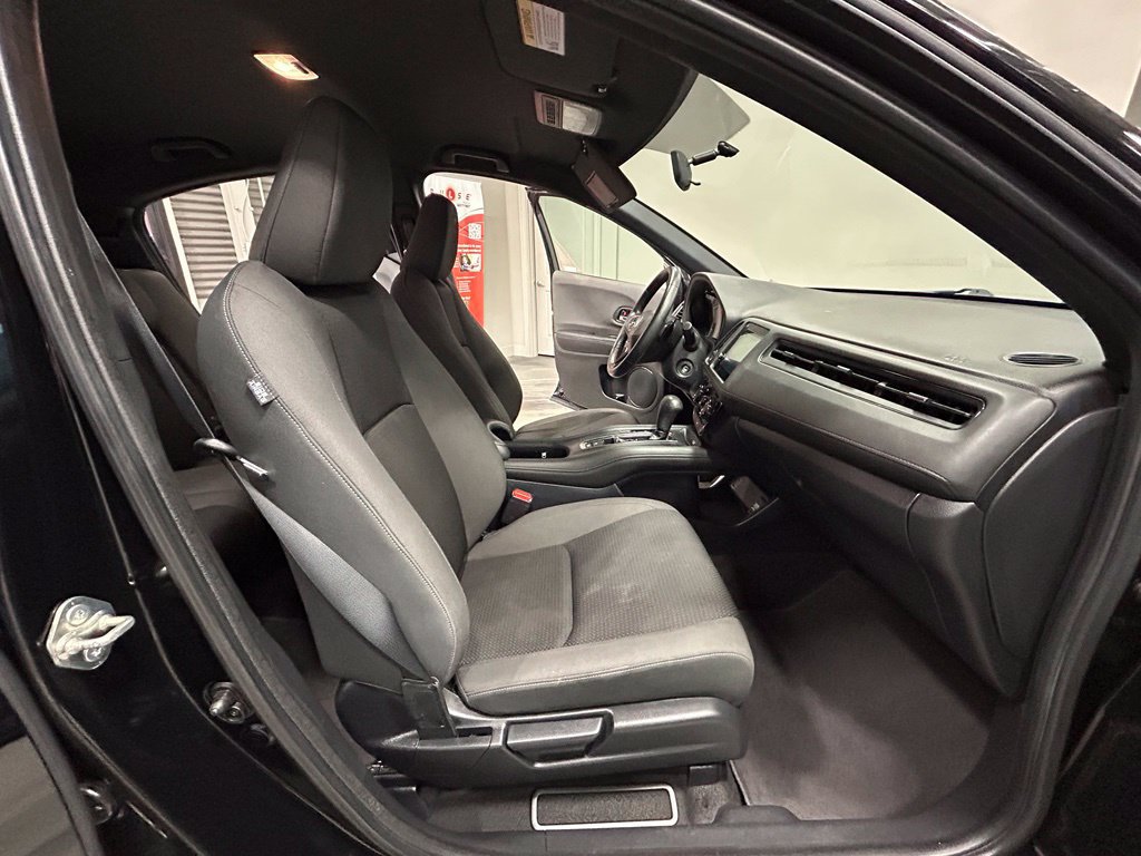 Used 2019 Honda HR-V Sport image 39