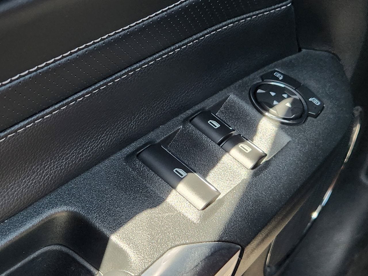 Used 2019 Ford Mustang GT Premium w/ Equipment Group 401A RWD image 22