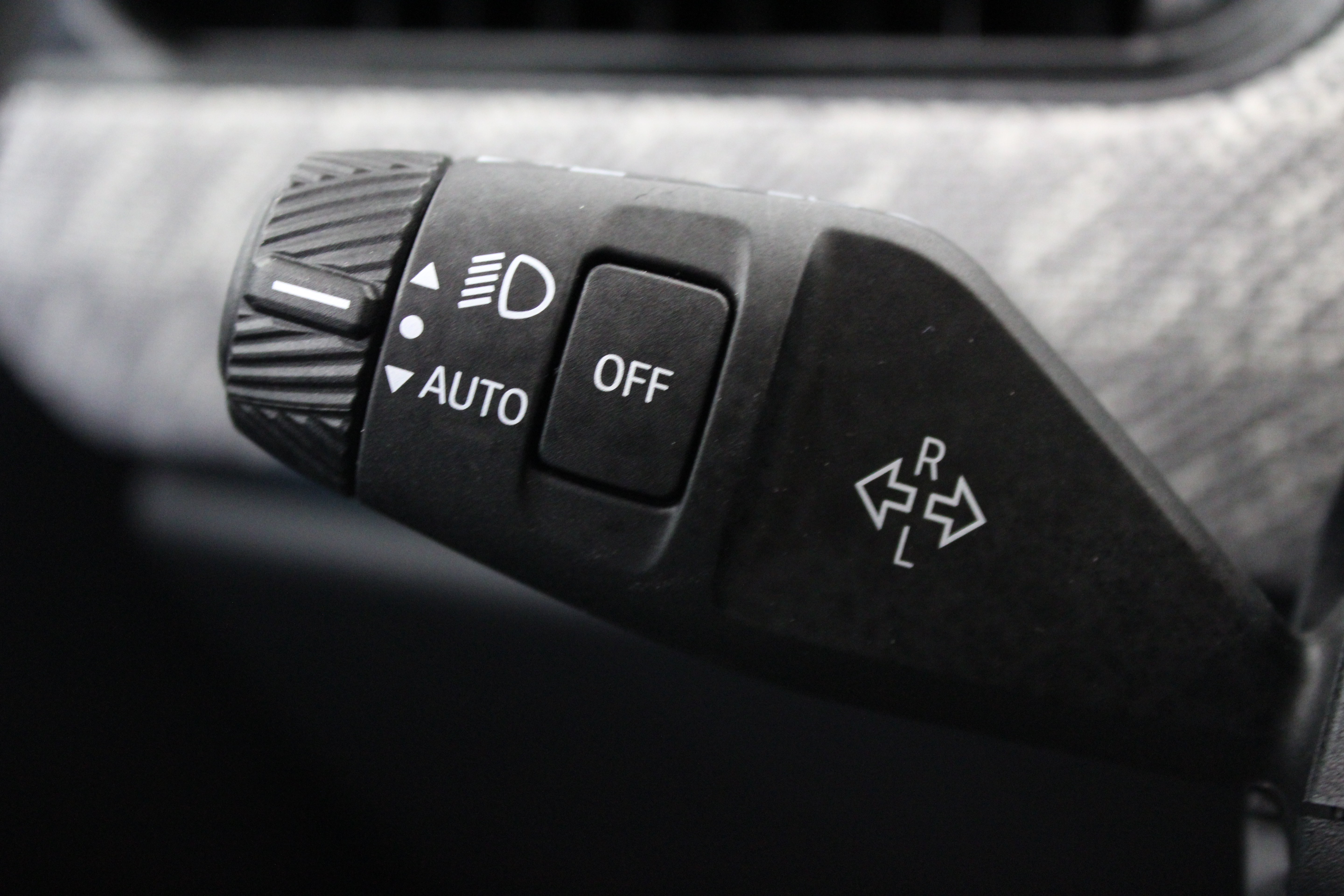 Used 2026 MINI Cooper S FWD image 23