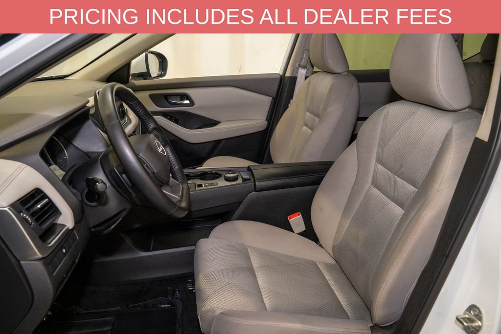 Used 2025 Nissan Rogue SV AWD/4WD image 11