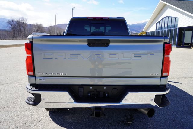 Used 2025 Chevrolet Silverado 2500 LTZ w/ LTZ Premium Package AWD/4WD image 6