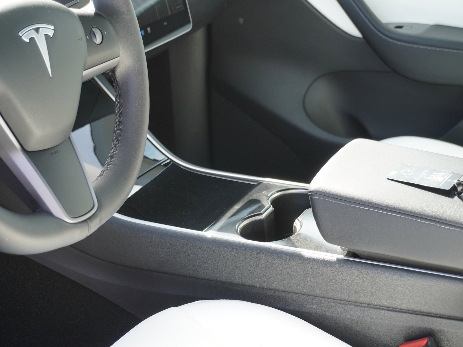 Used 2021 Tesla Model Y Long Range image 21