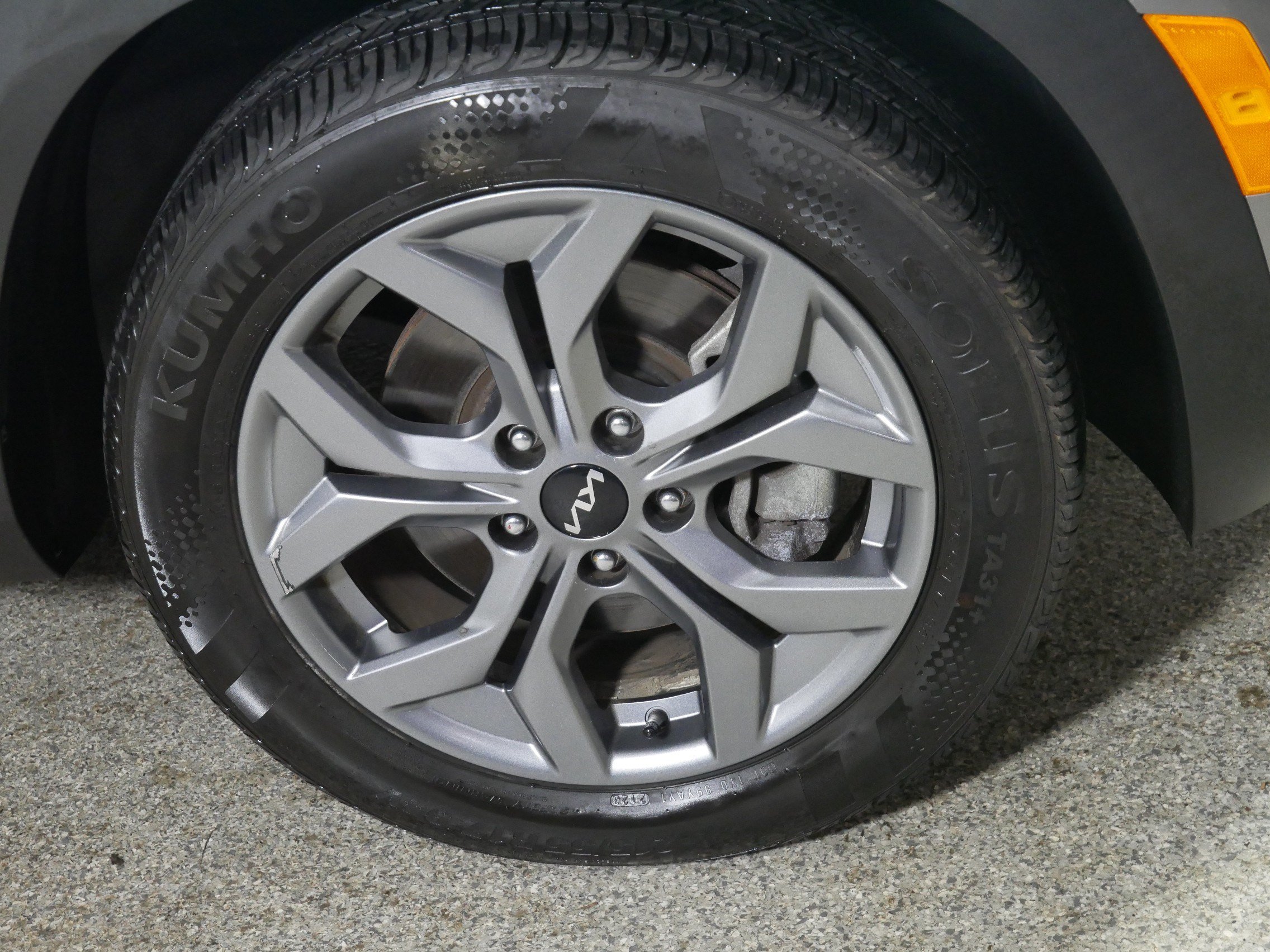 Used 2024 Kia Seltos S AWD/4WD image 15