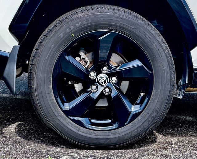 Used 2021 Toyota RAV4 XSE w/ XSE Grade Weather Package image 8