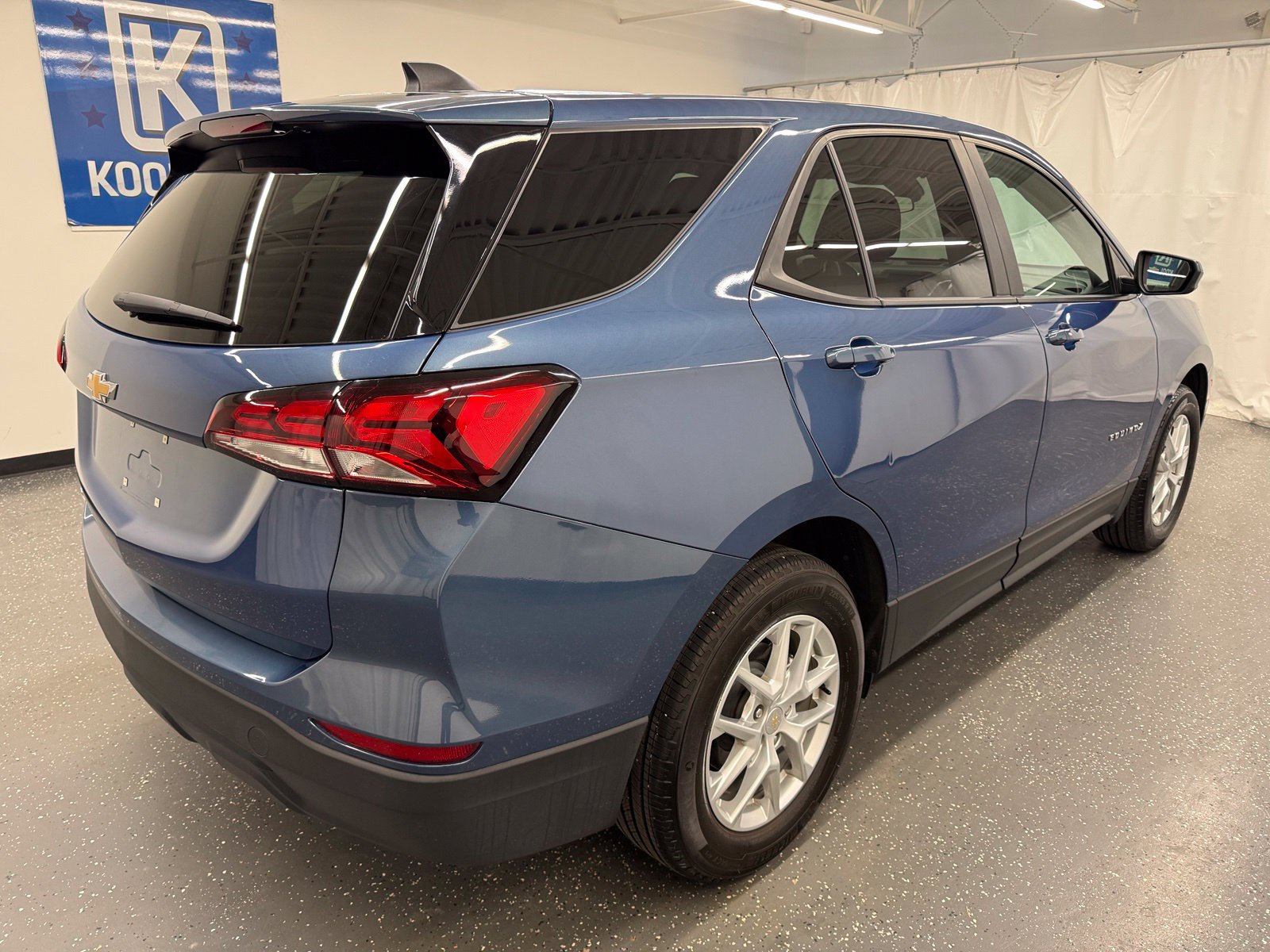 Used 2024 Chevrolet Equinox LS FWD image 2