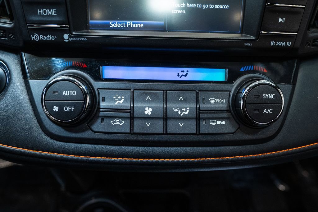 Used 2016 Toyota RAV4 SE image 28