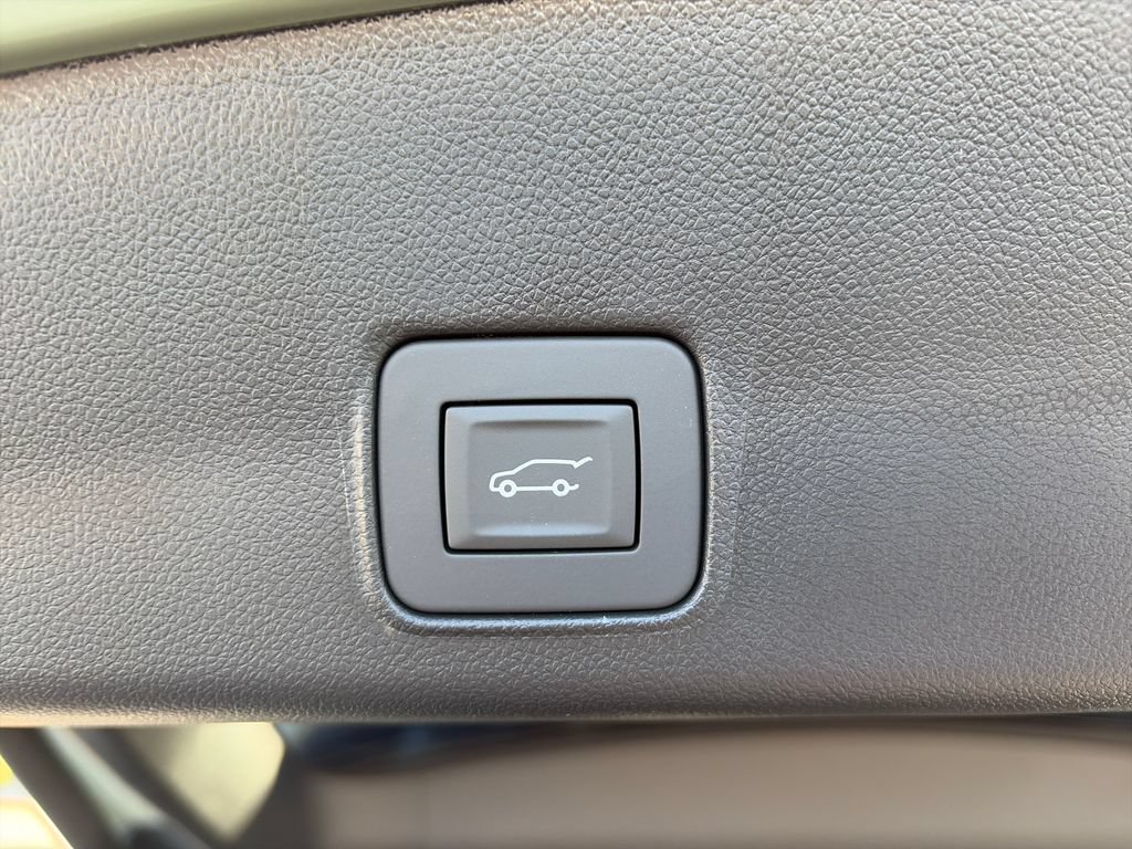 New 2026 Chevrolet TrailBlazer LT w/ Convenience Package AWD/4WD image 8