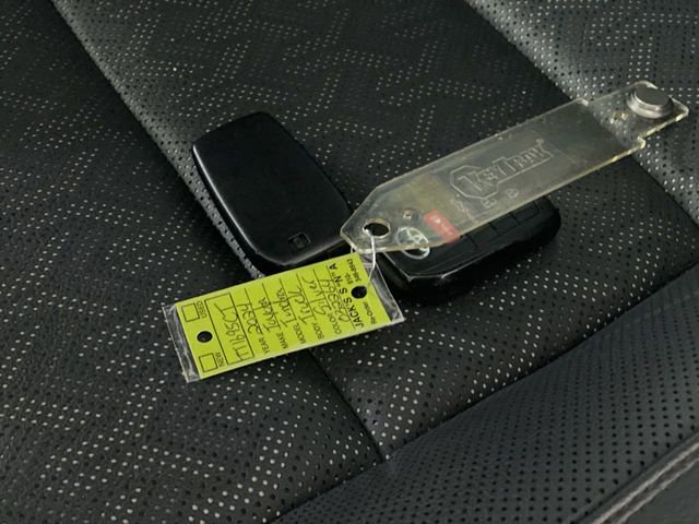 Used 2024 Toyota Tundra SR5 w/ SR5 Premium Package image 40