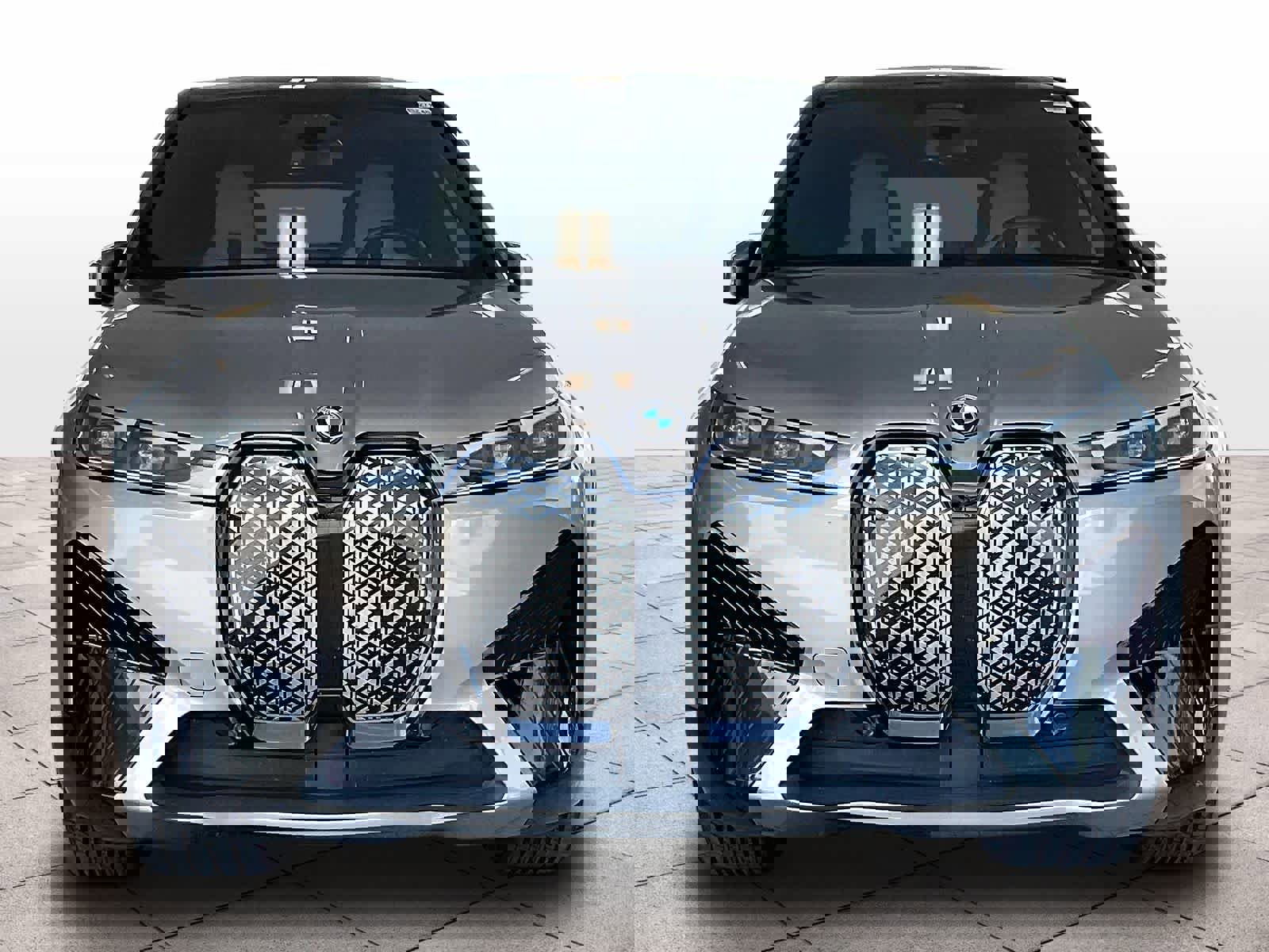 Used 2024 BMW iX xDrive50 w/ Sport Package image 3