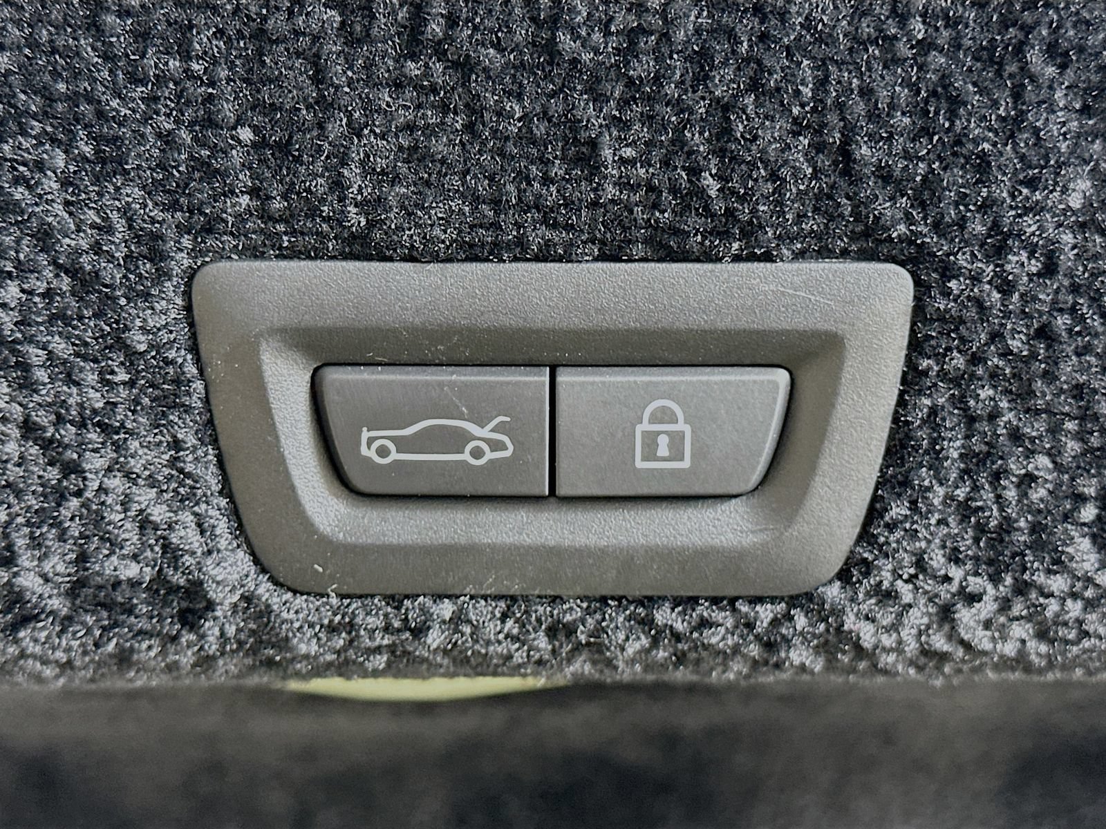 Used 2010 Rolls-Royce Ghost RWD image 43