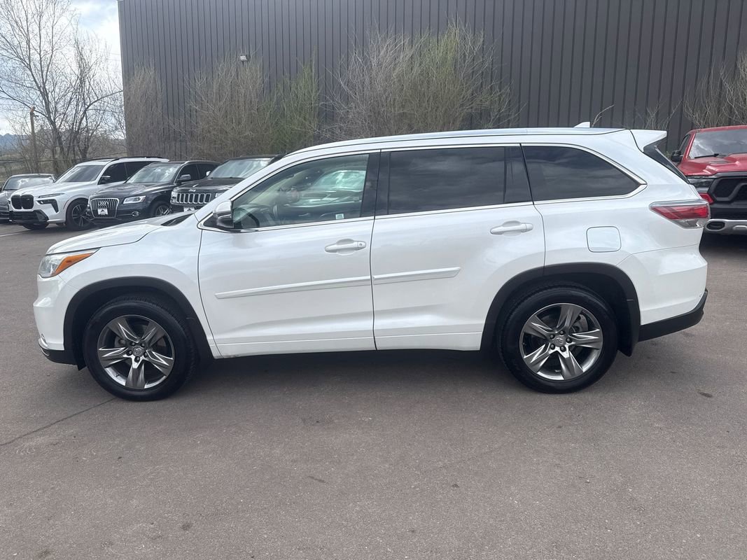 Used 2015 Toyota Highlander Limited w/ Driver Technology Package image 4
