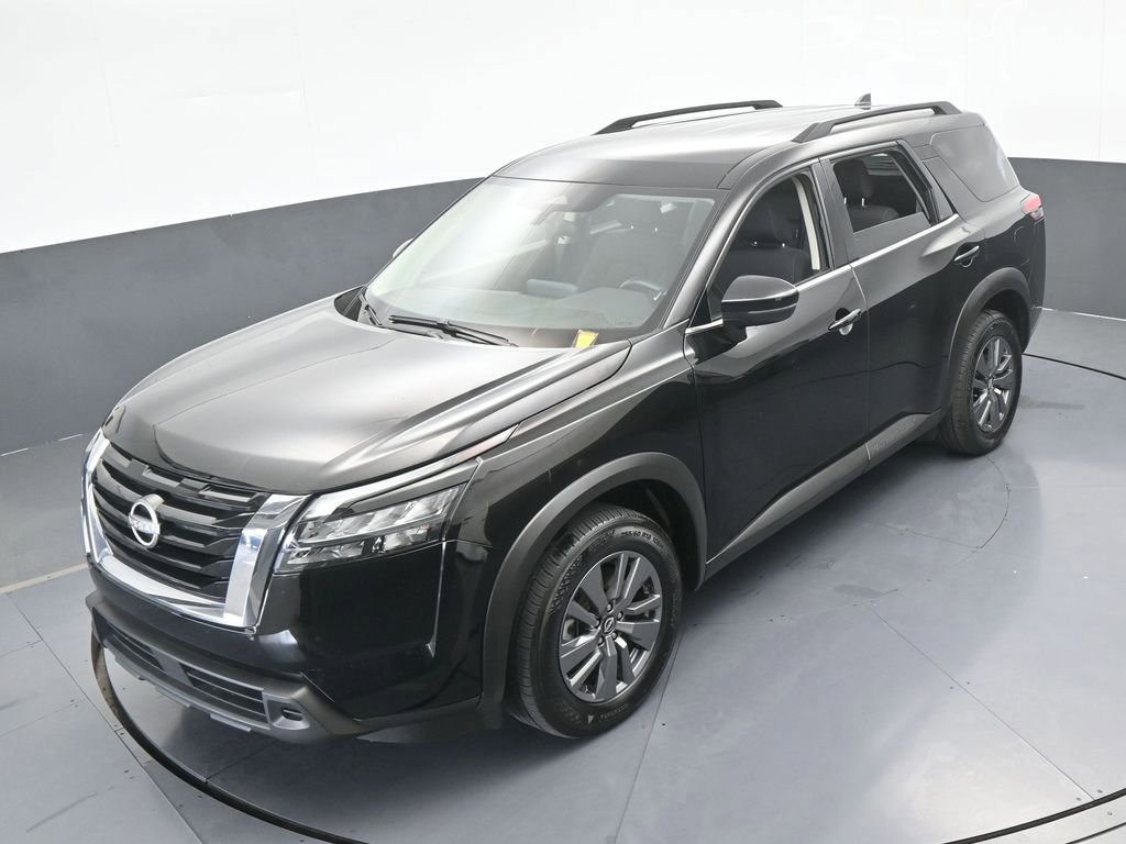 Used 2025 Nissan Pathfinder SV image 49