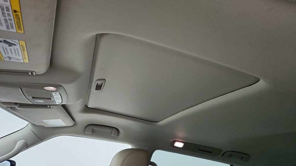 Used 2022 Nissan Armada Platinum w/ Captain's Chairs Package image 10