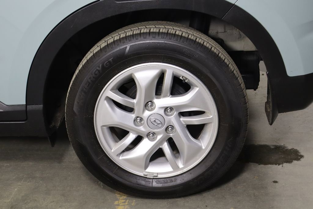 Used 2025 Hyundai Venue SE FWD image 36