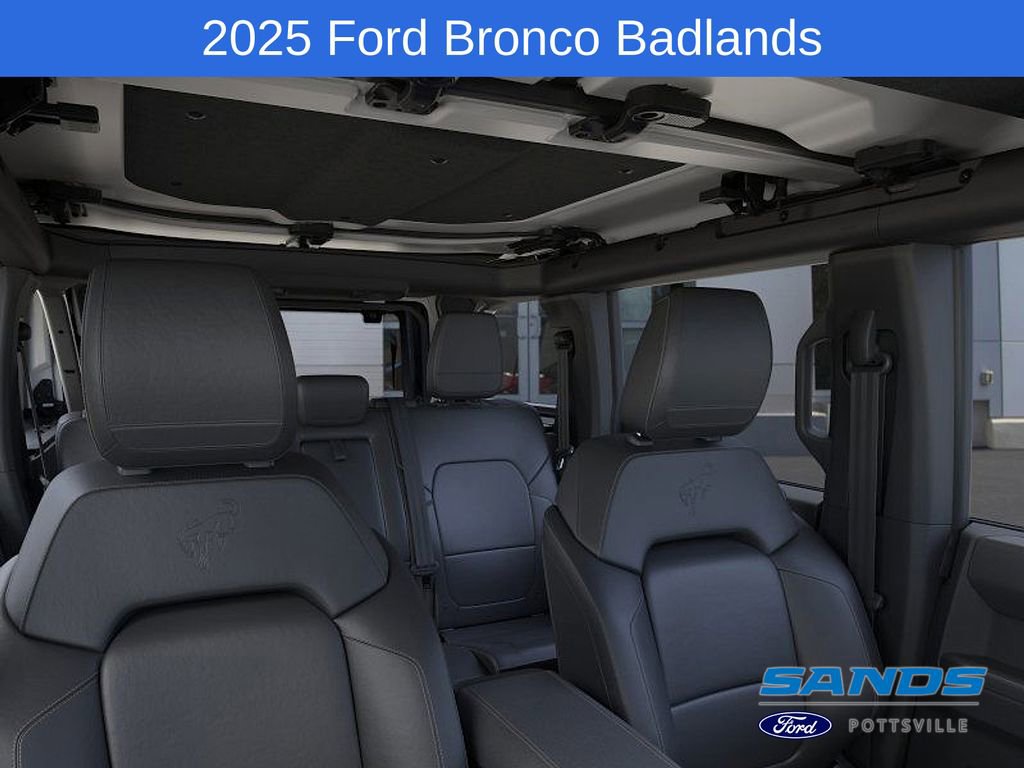 New 2025 Ford Bronco Badlands image 12