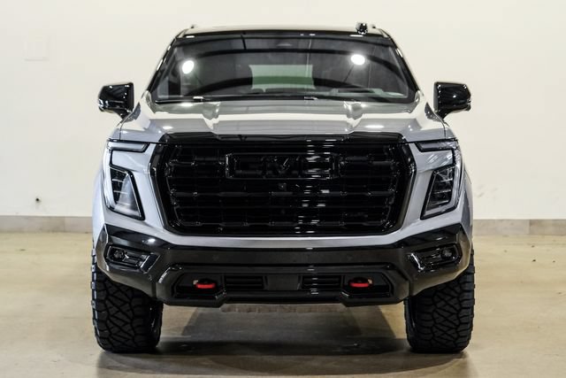 Used 2026 GMC Yukon AT4 w/ AT4 Premium Plus Package AWD/4WD image 2