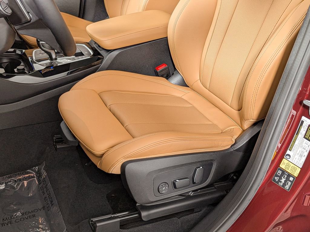 Certified 2024 BMW X3 xDrive30i w/ Premium Package image 17