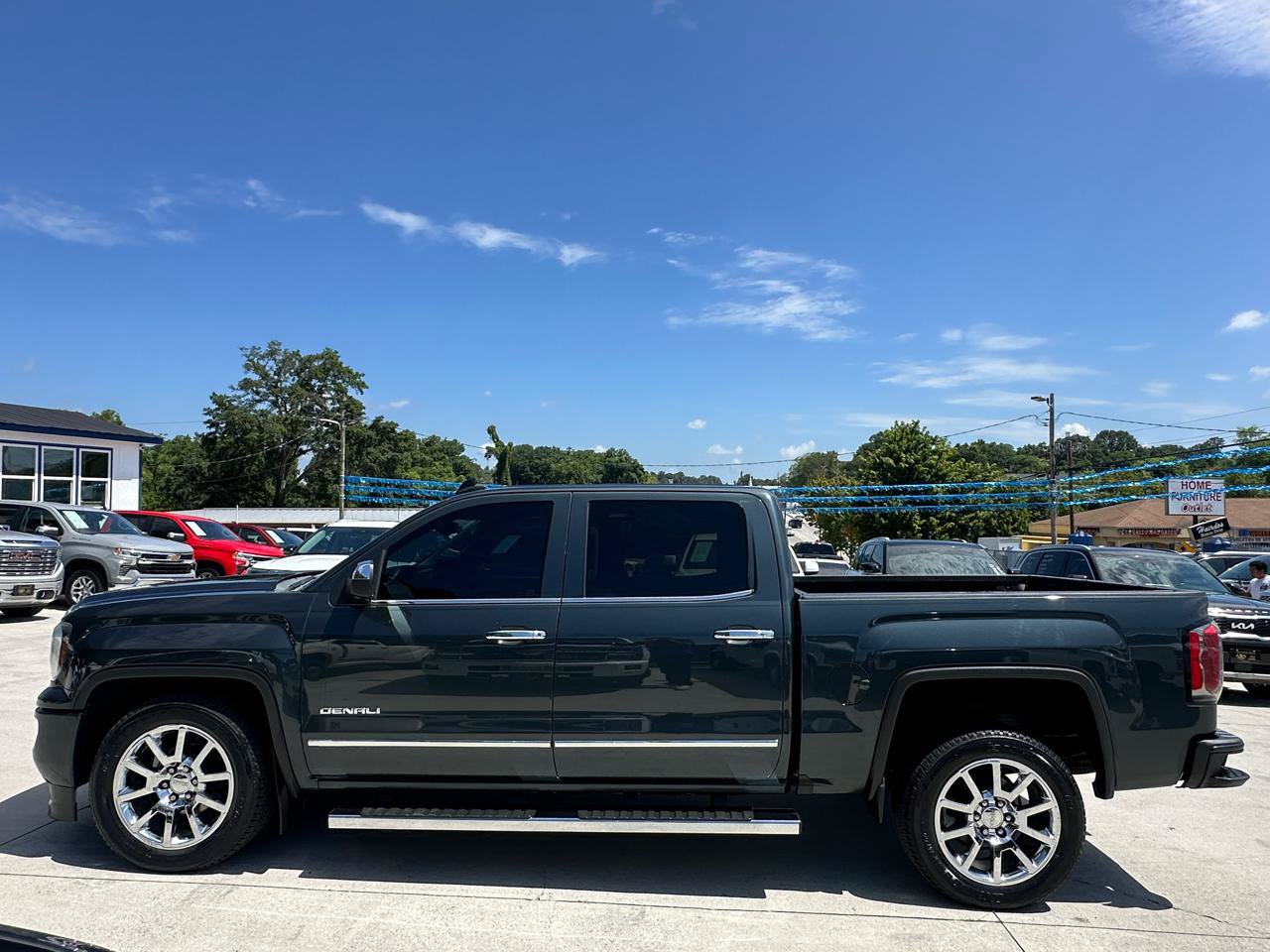 Used 2017 GMC Sierra 1500 Denali AWD/4WD image 4