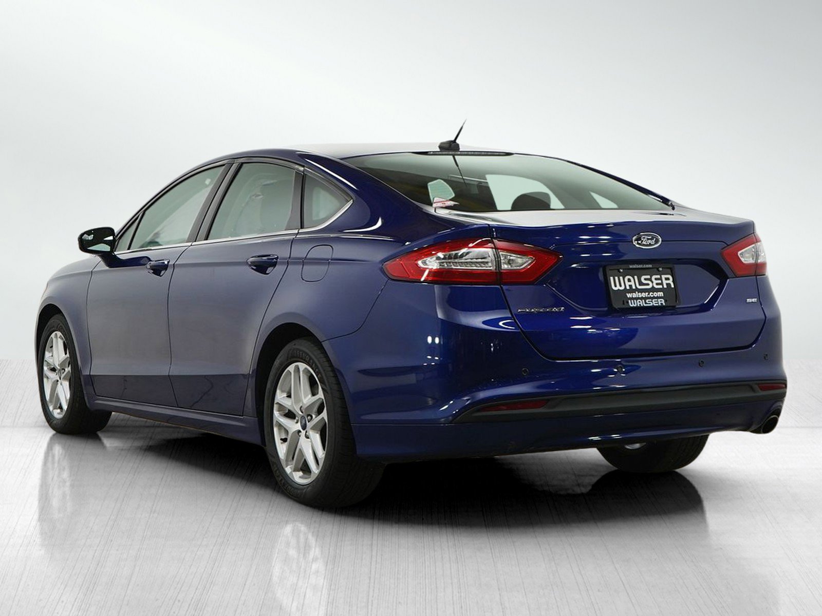 Used 2013 Ford Fusion SE image 3