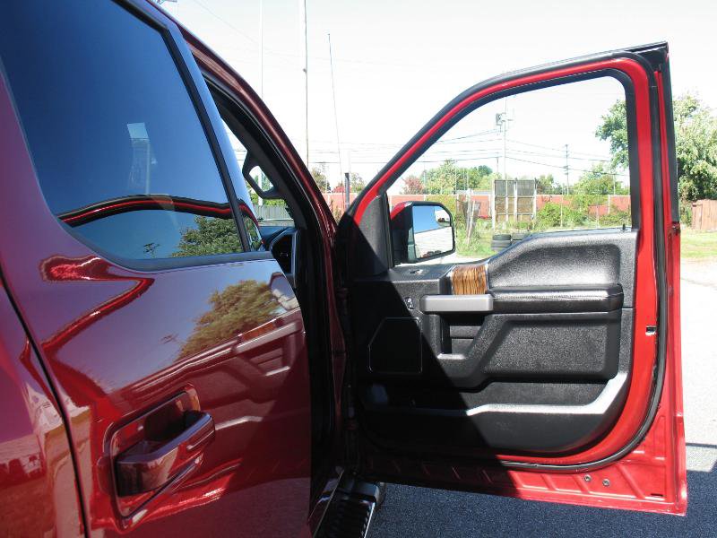 Used 2019 Ford F150 Lariat w/ Trailer Tow Package image 15