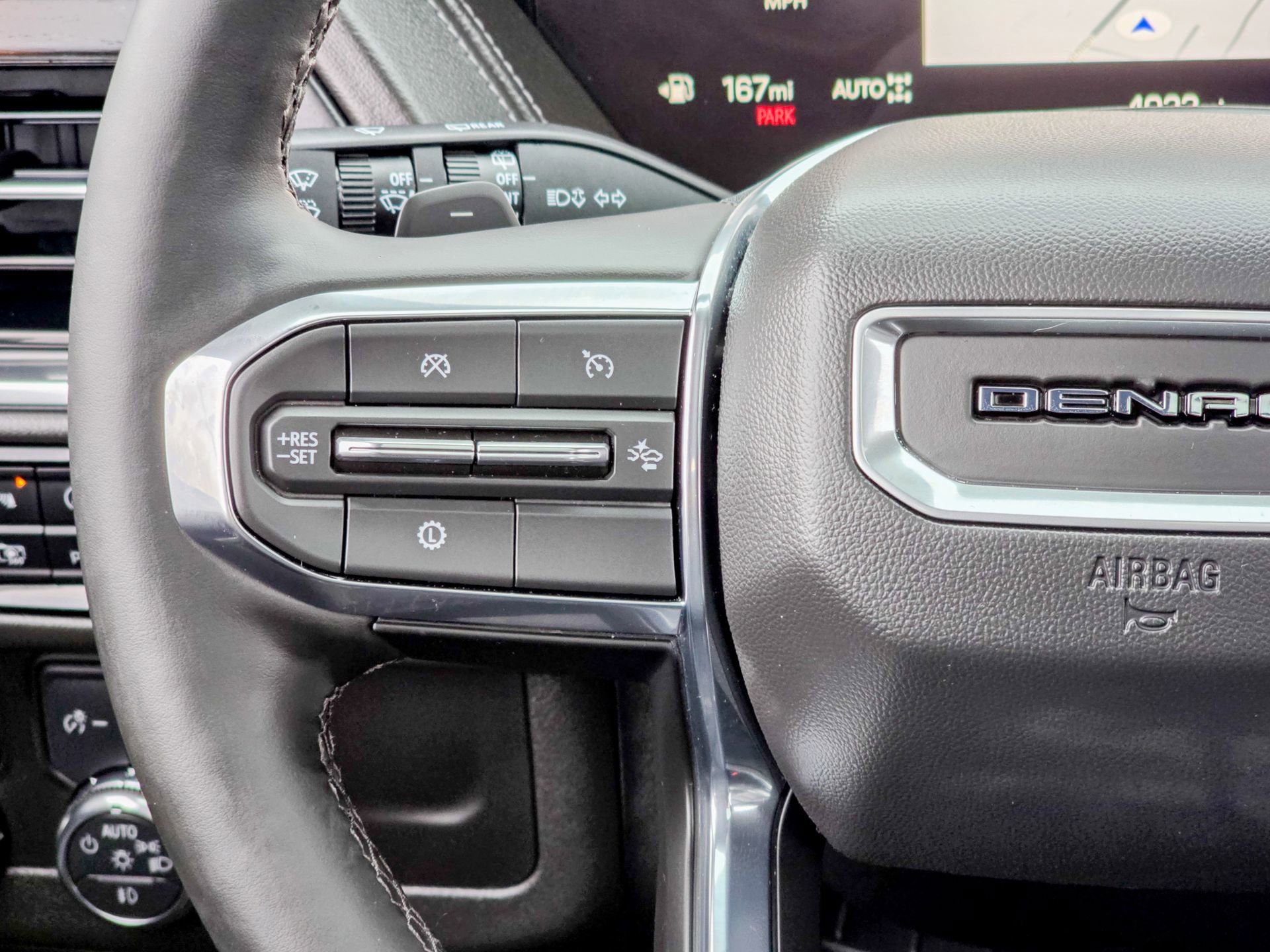 Used 2025 GMC Yukon XL Denali w/ Sun & Power Step Package image 44