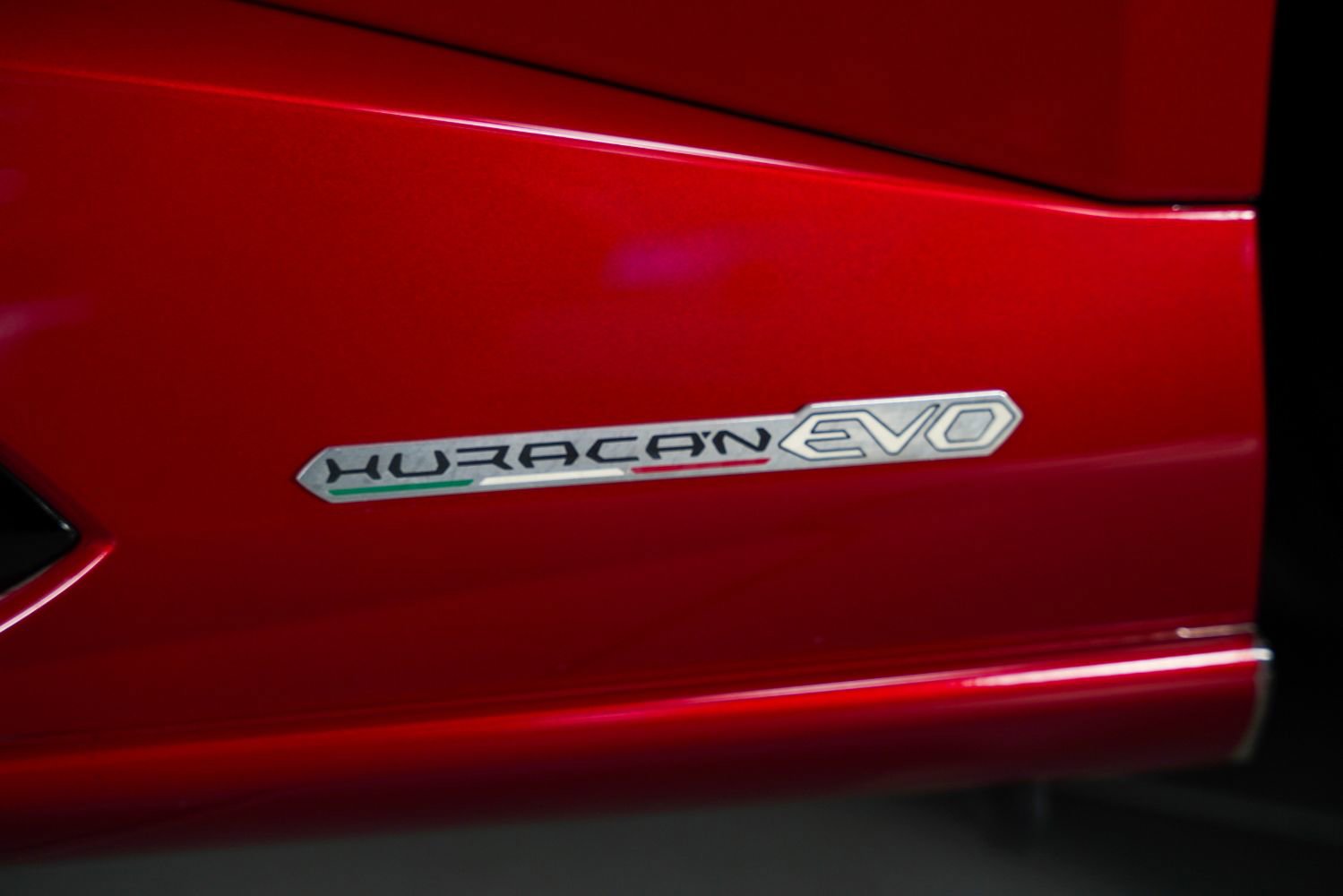 Used 2021 Lamborghini Huracan EVO AWD/4WD image 16